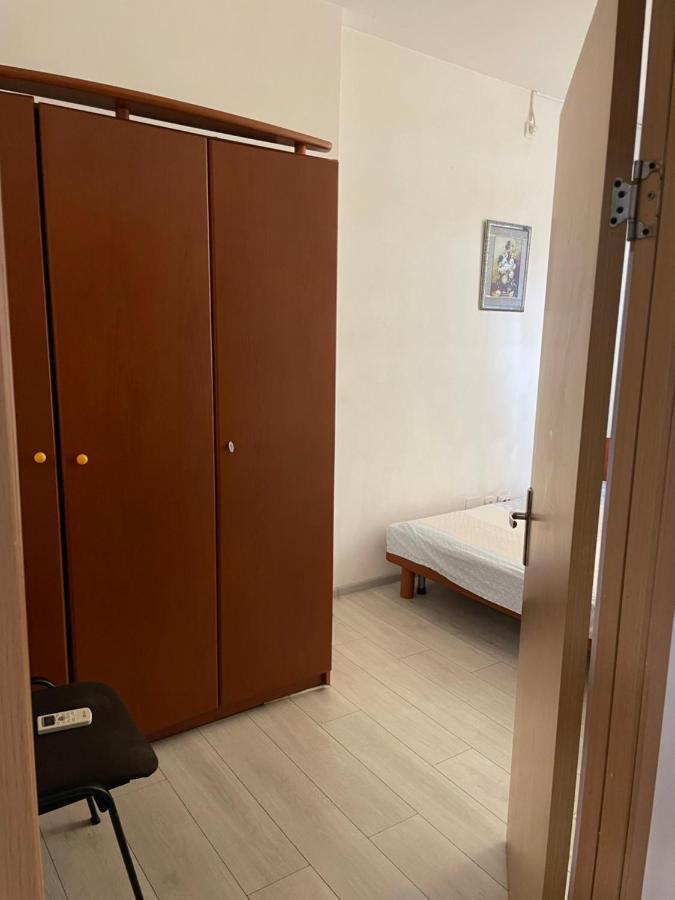 Apartament Piata Amzei 1 Boekarest Buitenkant foto