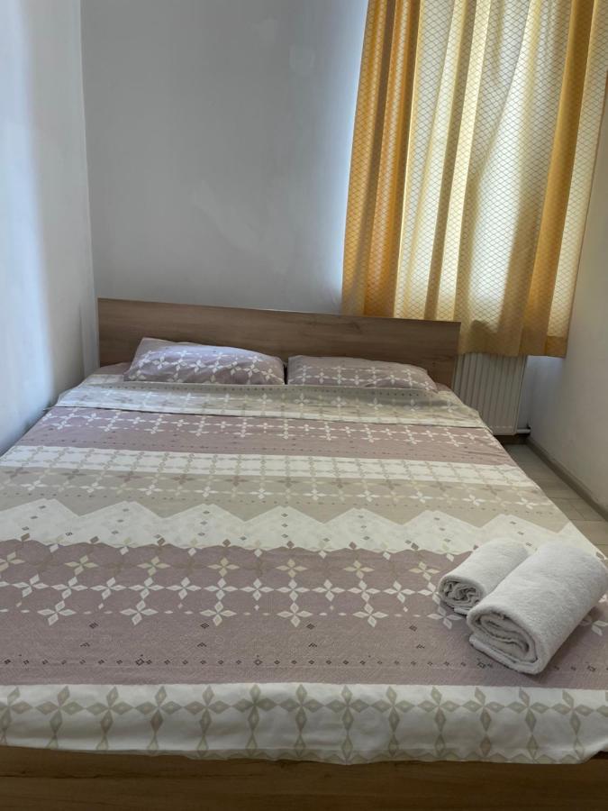 Apartament Piata Amzei 1 Boekarest Buitenkant foto