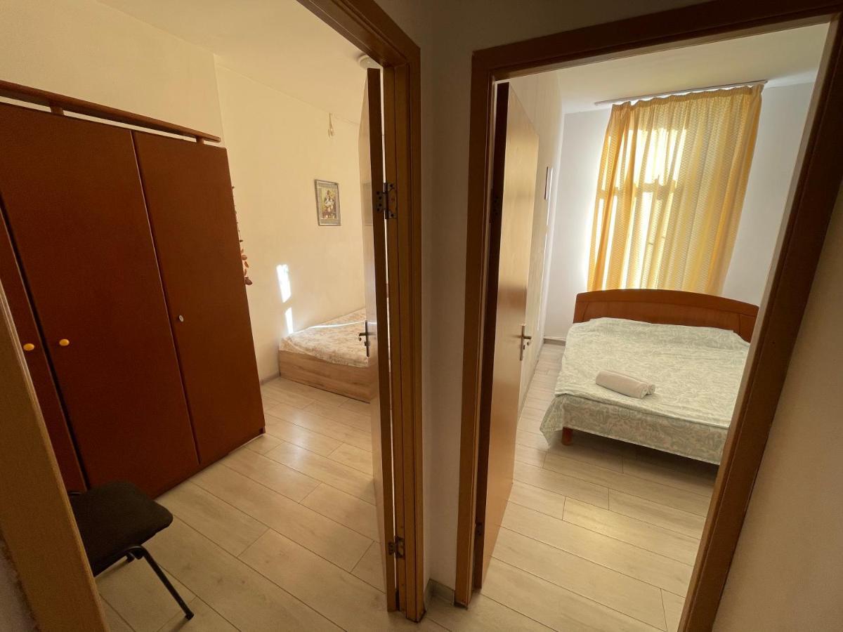 Apartament Piata Amzei 1 Boekarest Buitenkant foto