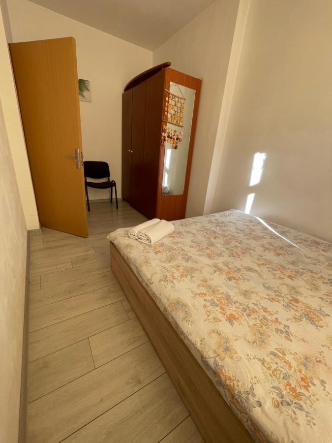 Apartament Piata Amzei 1 Boekarest Buitenkant foto