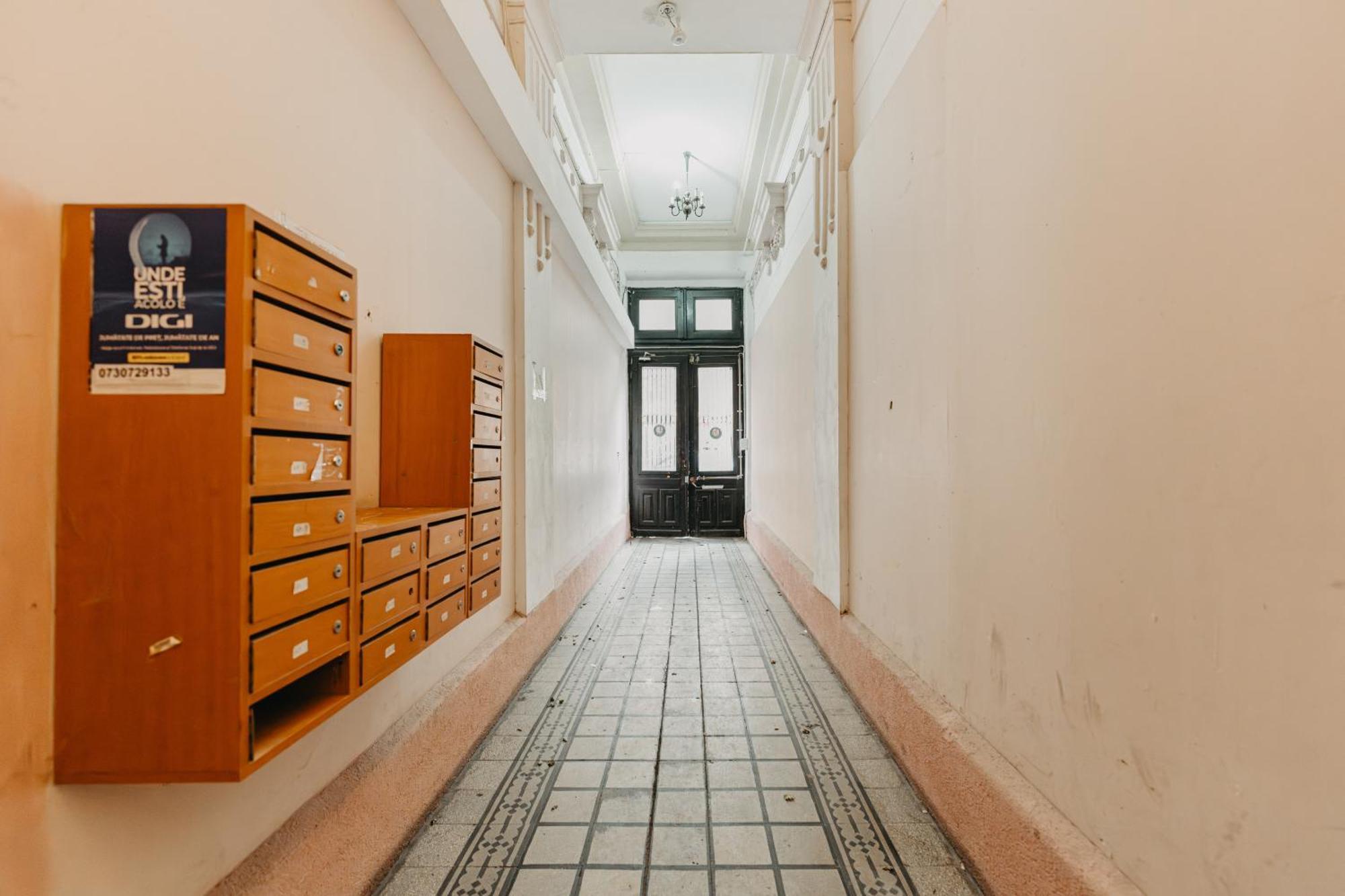 Apartament Piata Amzei 1 Boekarest Buitenkant foto